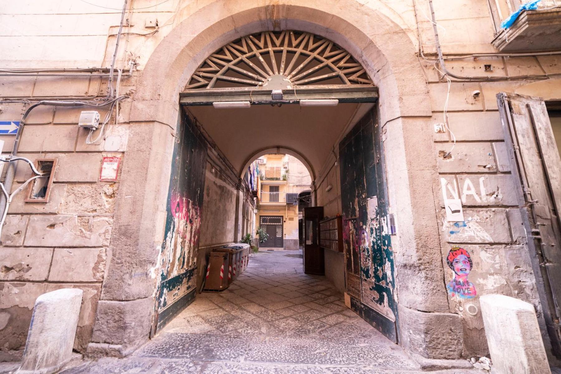31 Saint Paul'S Apartment By Domusextra Napoli Exterior foto